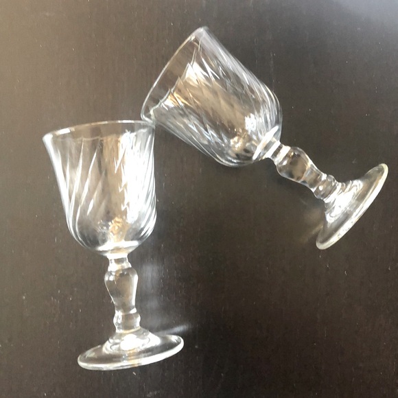 Vintage Mini Wine Aperitif Glass - set of 2. - Picture 3 of 10